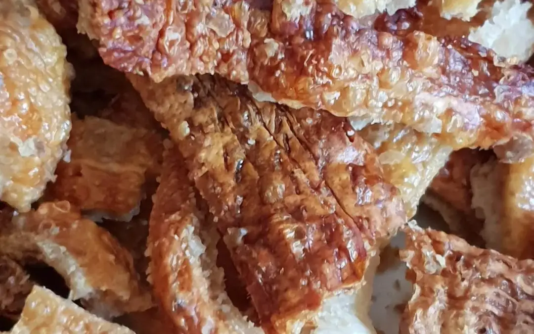 Pork scratchings
