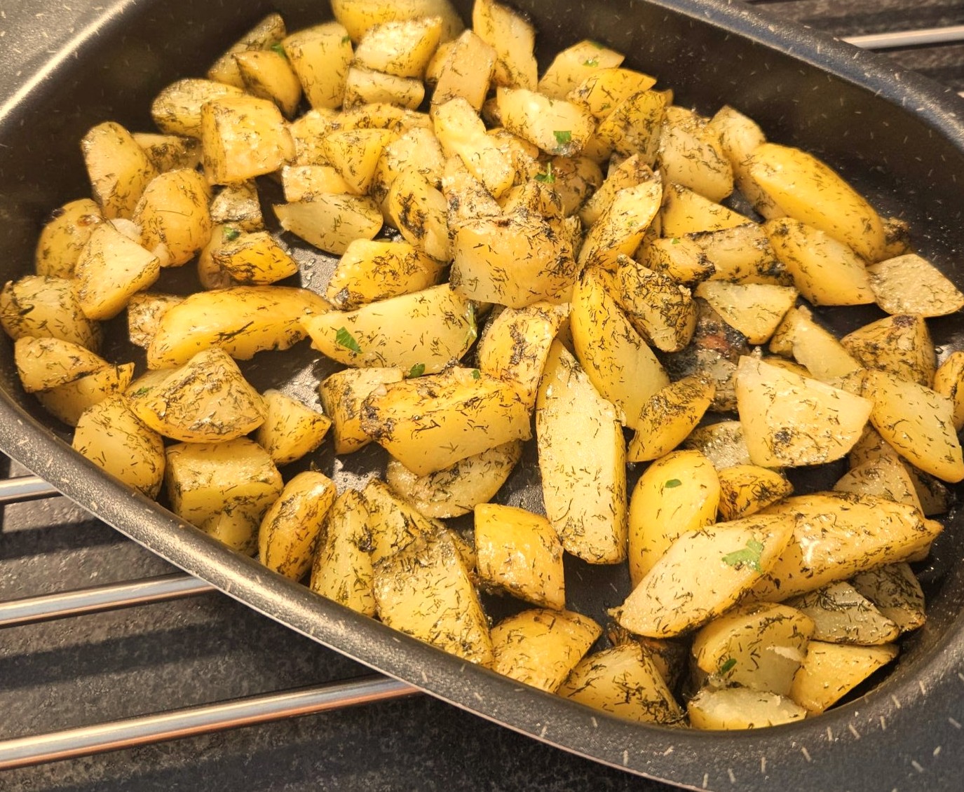 Roasted dill potatoes