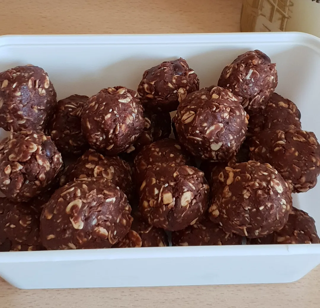 Peanut butter and chocolate balls